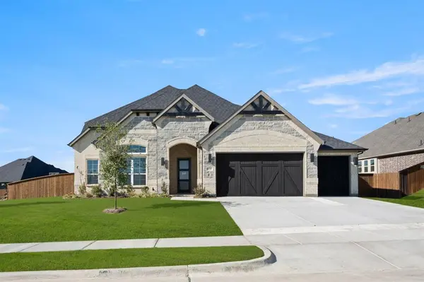 5221 Rowlan Row, Midlothian, TX 76065