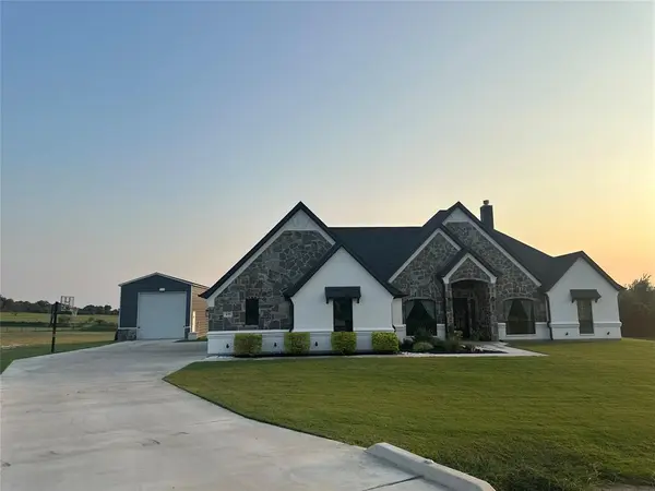 435 Creekside Court, Weatherford, TX 76087