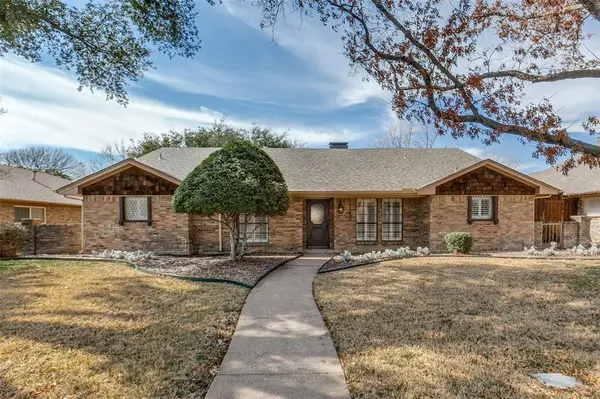 12605 Whispering Hills Drive,  Dallas,  TX 75243