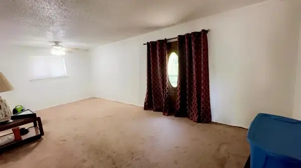 280 Old Mill Lane, Dallas, TX 75217