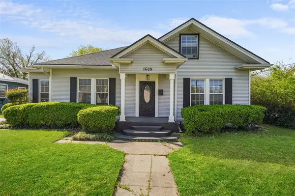 1609 Walworth Street, Greenville, TX 75401