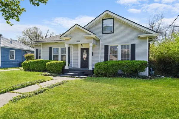 1609 Walworth Street, Greenville, TX 75401