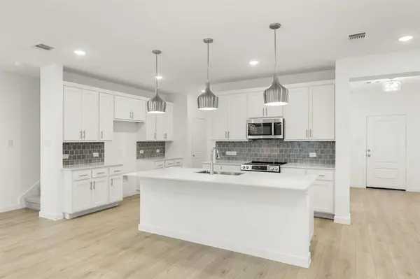 2537 Lost Maples Lane, Dallas, TX 75228