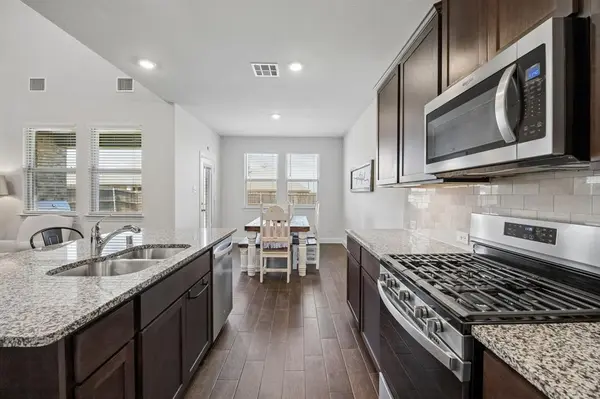 4104 Waldron Trail, Forney, TX 75126