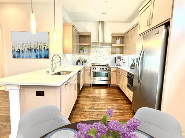 1861 Summit Avenue #2, Dallas, TX 75206