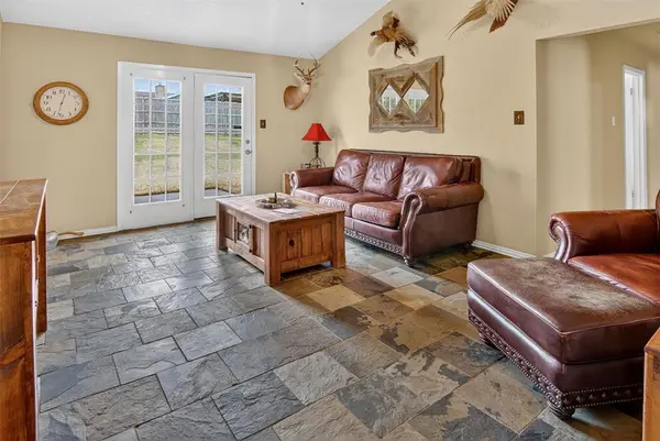 6601 Westrock Drive, Fort Worth, TX 76133