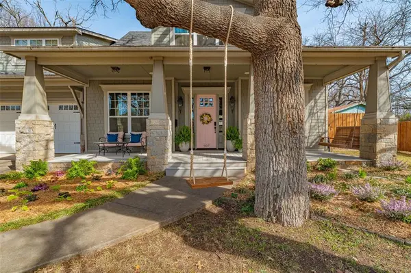 907 Cherry Street, Graham, TX 76450