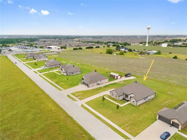 123 Cedar Elm Lane, Nevada, TX 75173