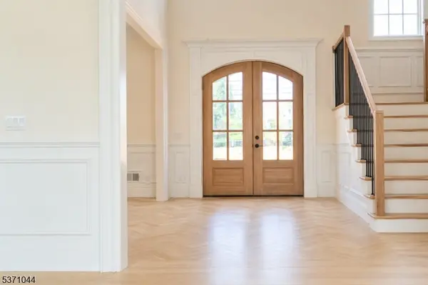 263 Arbor Rd, Franklin Lakes Boro, NJ 07417