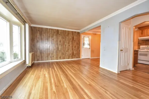 86 Trudy Dr, Lodi Boro, NJ 07644