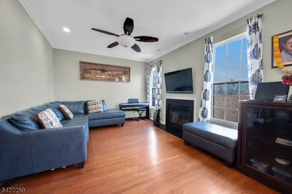 17 Gordon Cir, Parsippany-troy Hills Twp., NJ 07054