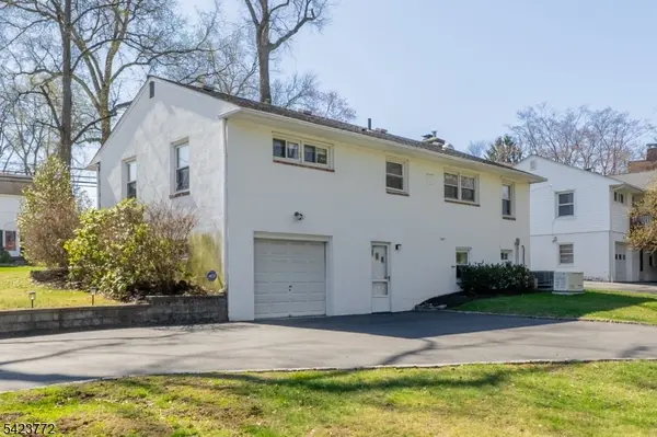 159 N Passaic Ave, Chatham Boro, NJ 07928