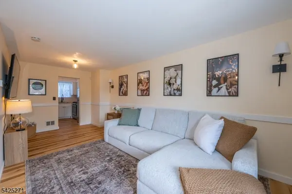 160 Cynthia Dr, Mansfield Twp., NJ 07840