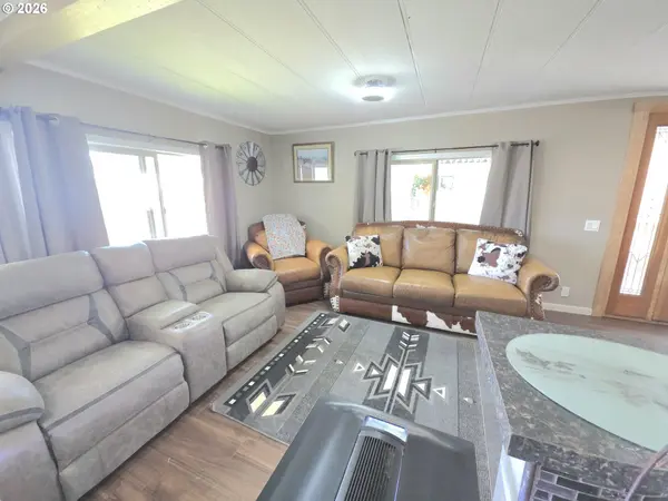 205 SE LYNN BLVD #20, Prineville, OR 97754