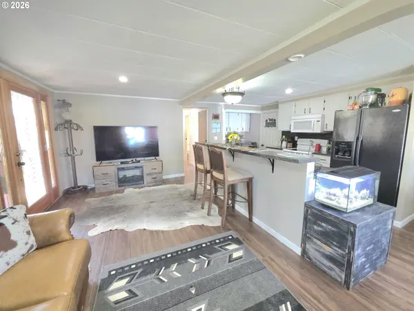 205 SE LYNN BLVD #20, Prineville, OR 97754