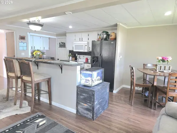 205 SE LYNN BLVD #20, Prineville, OR 97754