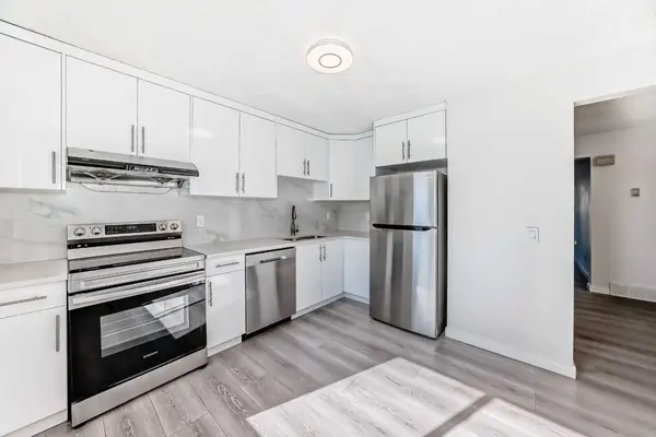 3029 Rundleson RD NE #37, Calgary, AB T1Y3Z5