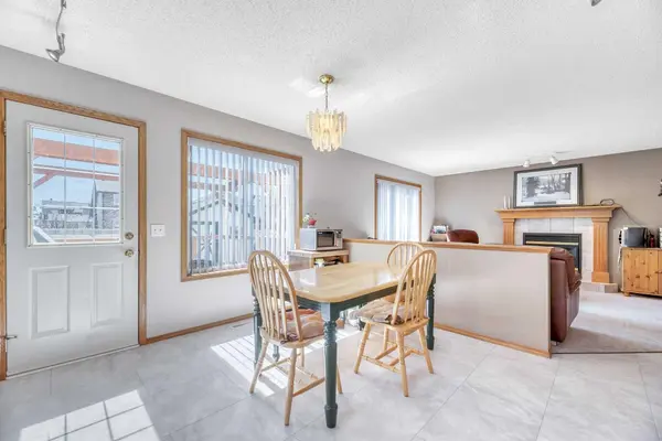 7 Springs CRES SE, Airdrie, AB T4A 2C2