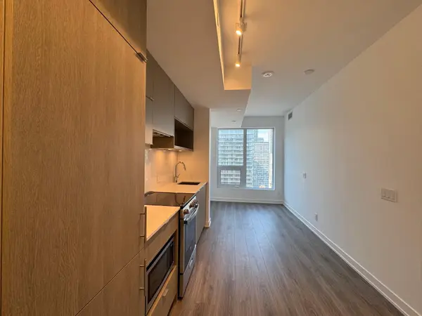 100 Queen ST E #3012, Toronto C08, ON M5C 0B5