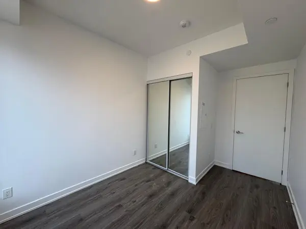 100 Queen ST E #3012, Toronto C08, ON M5C 0B5