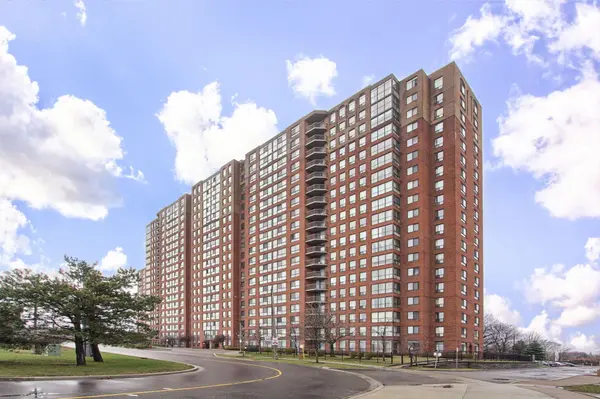 330 Mccowan RD #1710, Toronto E08, ON M1J 3N3