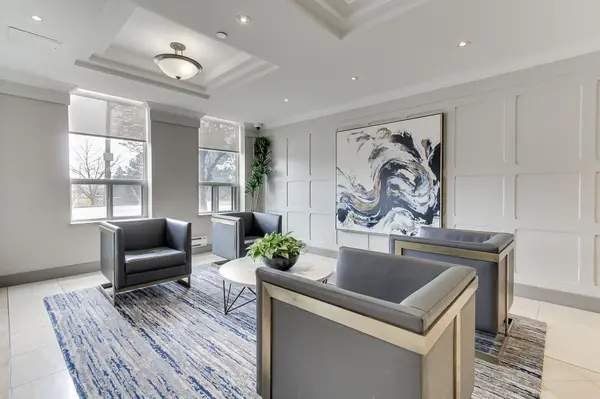 330 Mccowan RD #1710, Toronto E08, ON M1J 3N3