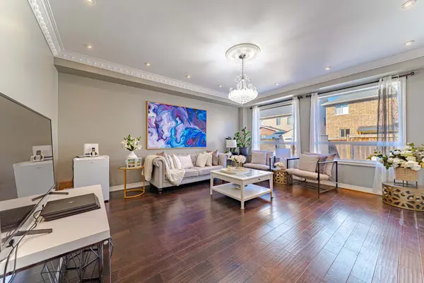 2410 Bridle RD, Oshawa, ON L1L 0E1