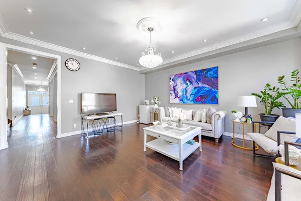 2410 Bridle RD, Oshawa, ON L1L 0E1