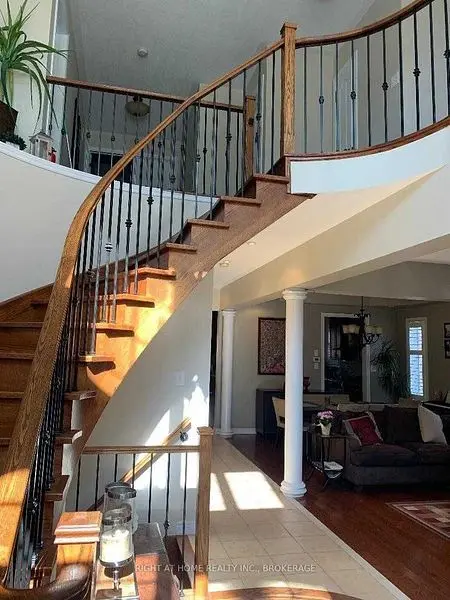 113 Josephine RD #Upper, Vaughan, ON L4H 0N6