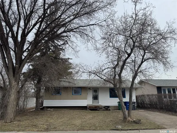 190 CARLETON DRIVE, Saskatoon, SK S7H 3P1