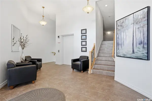 2600 Arens ROAD E #106, Regina, SK S4V 3A7