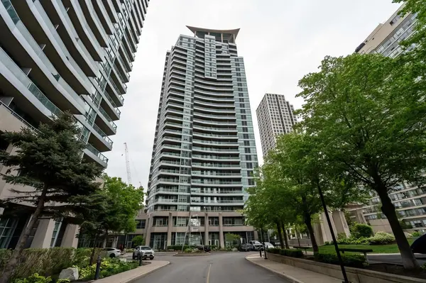 33 Elm DR #2102, Mississauga, ON L5B 4L2
