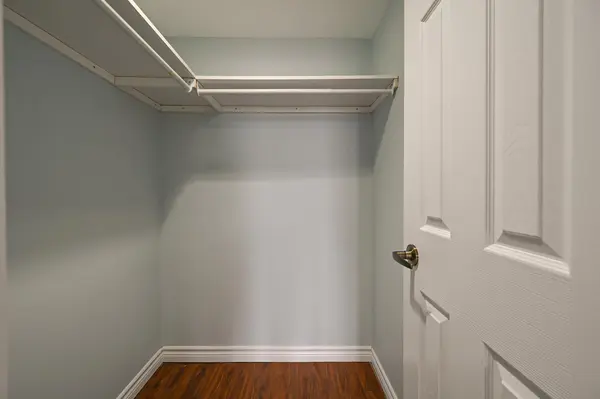 700 Humberwood BLVD #2220, Toronto W10, ON M9W 7J4