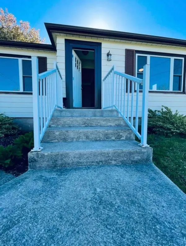 6746 Betty AVE, Niagara Falls, ON L2G 5W3