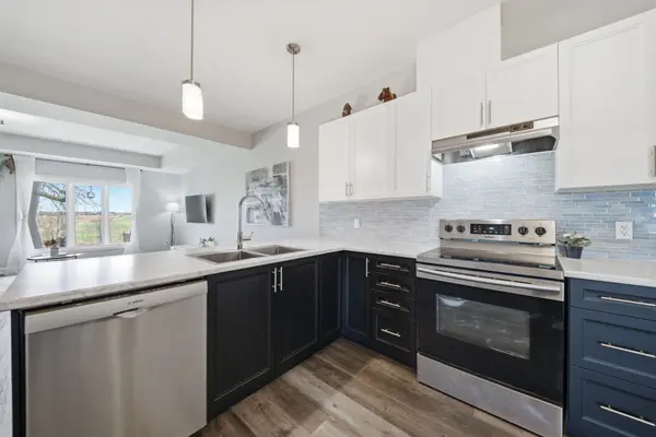 451 Lancaster LN, North Dundas, ON K0C 2K0