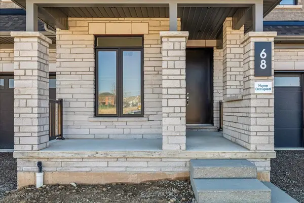 68 Valley Trail PL, Hamilton, ON L8B 2A2
