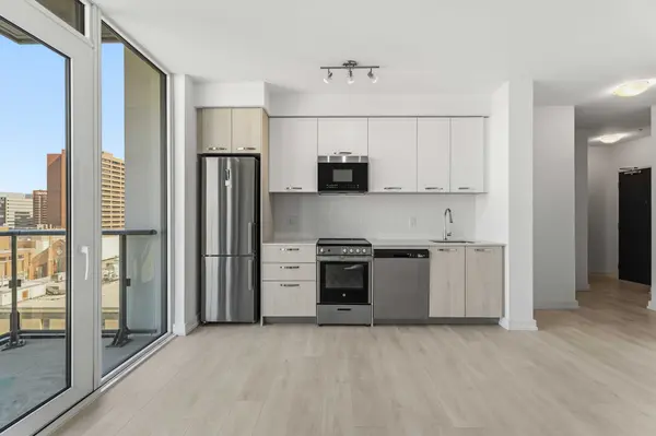 75 James ST S #1025, Hamilton, ON L8P 4V8