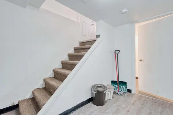 724 Adelaide ST N #Lower, London East, ON N5Y 2L5