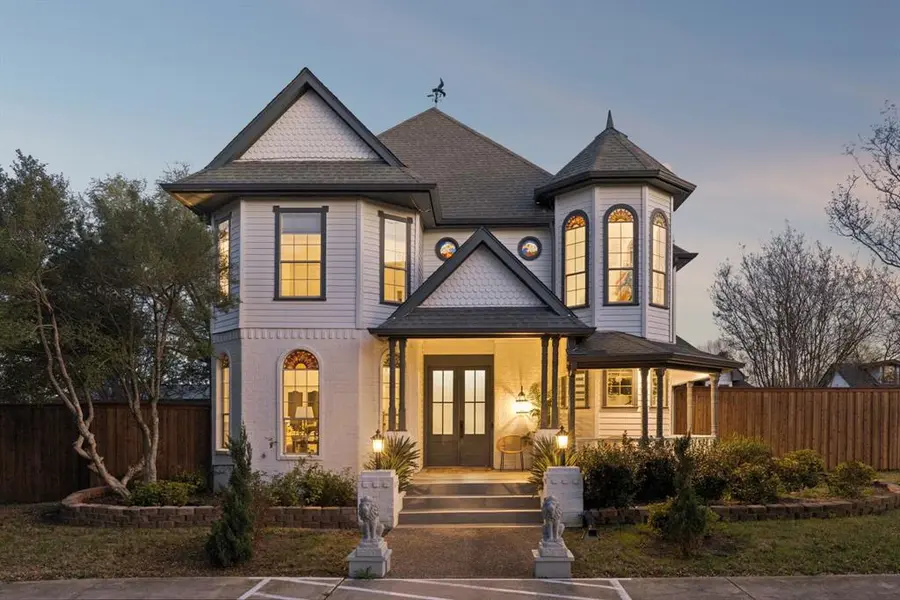 3706 Castle Drive, Rowlett, TX 75089