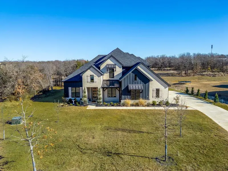 141 Lakeside Drive, Lipan, TX 76462