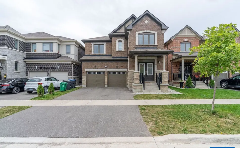 24 Herrick DR, Brampton, ON L7A 5G2