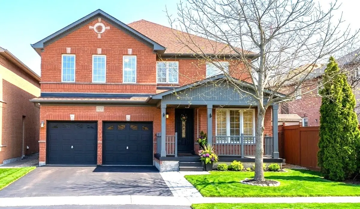 65 Fairhill AVE, Brampton, ON L7A 2E8