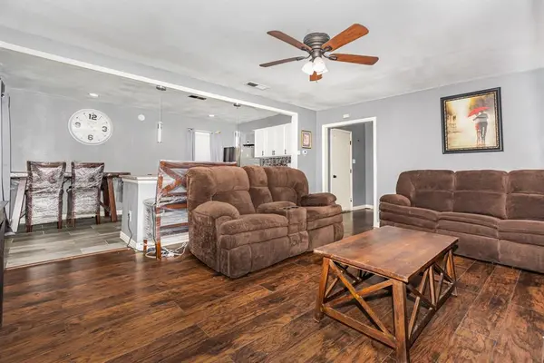 1642 Ash Street, Grand Prairie, TX 75050