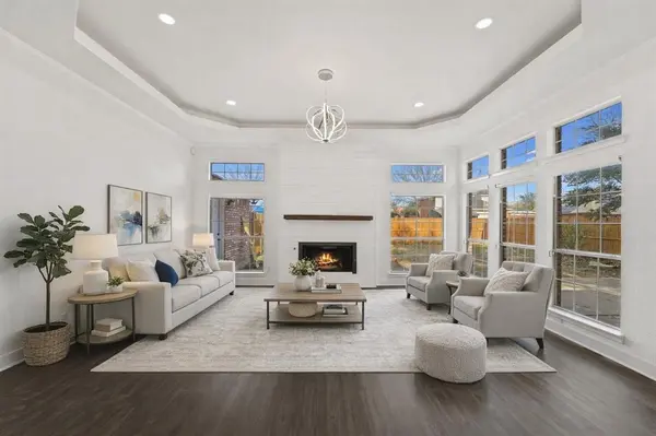 2912 Olympia Drive, Grand Prairie, TX 75052