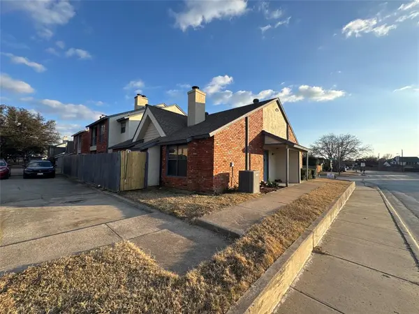 7401 Bogart Drive, North Richland Hills, TX 76180