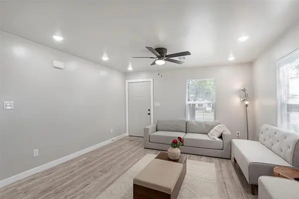 2703 Marjorie Avenue, Dallas, TX 75216