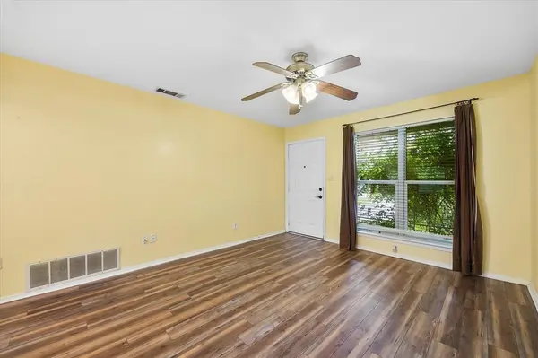 3803 College Street, Greenville, TX 75401