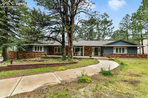 19070 White Fawn DR, Monument, CO 80132