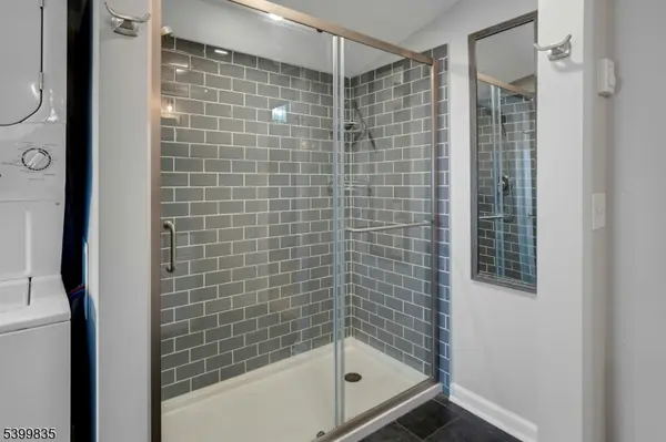 78 Ithanell Rd, Hopatcong Boro, NJ 07843