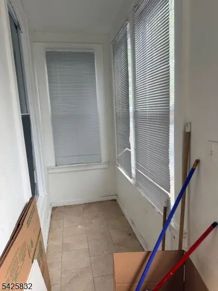 38 Emmet St, Newark City, NJ 07114